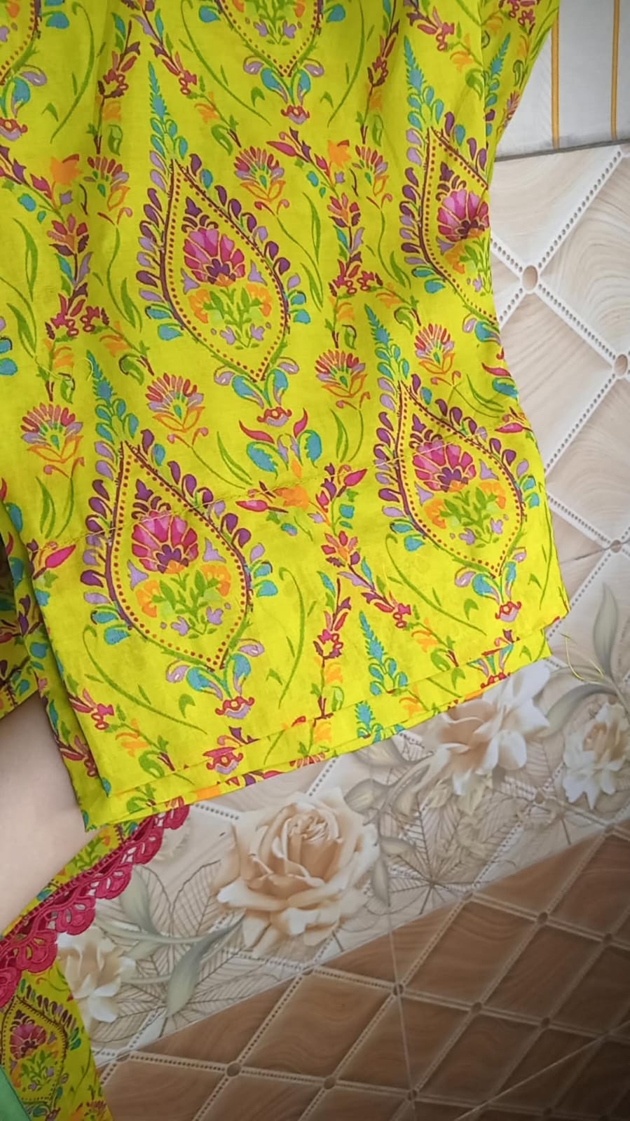 women 3pcs stiched lawn.