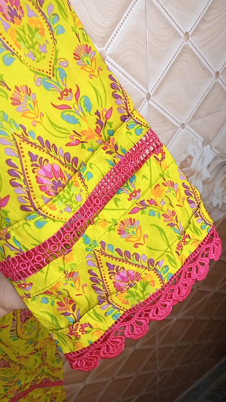 women 3pcs stiched lawn.