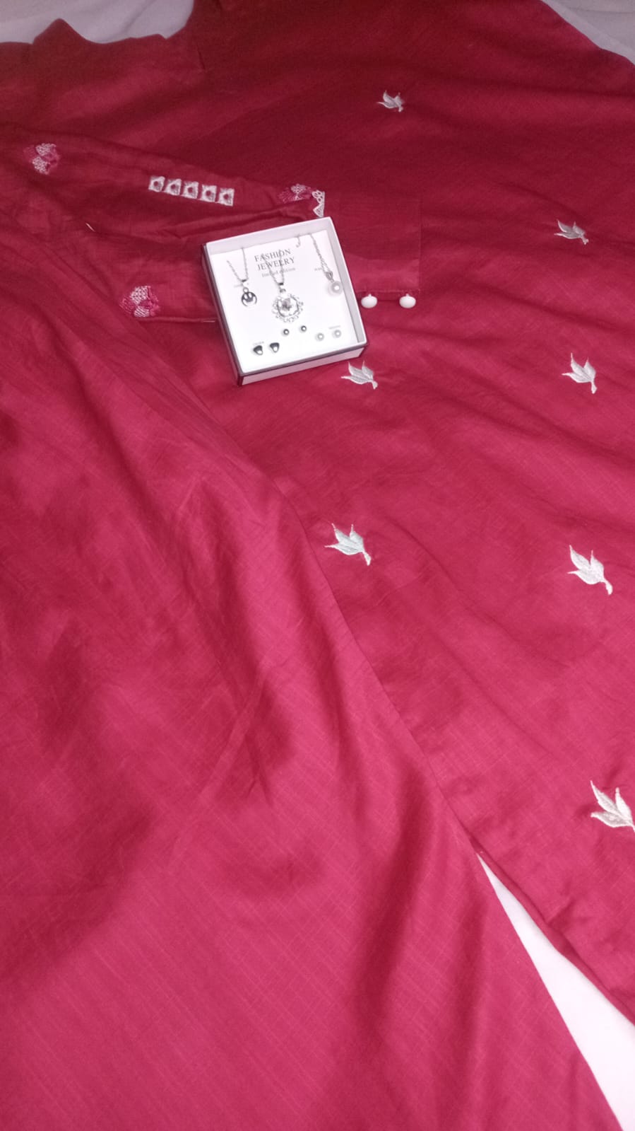 Women 3pcs stiched lawn