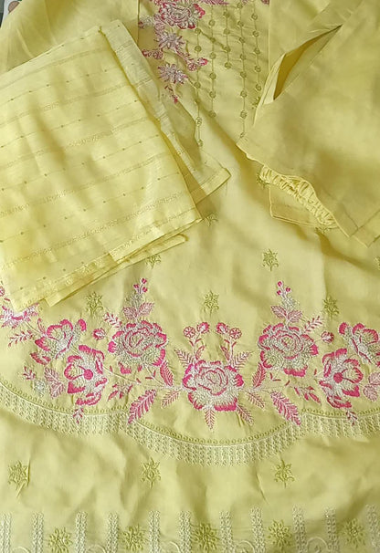 Women 3pcs unstiched lawn